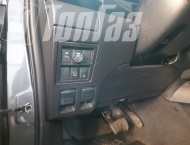   Toyota Hilux - 