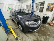 ��� �� Mitsubishi Outlander - 