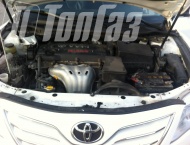   Toyota Camry - 