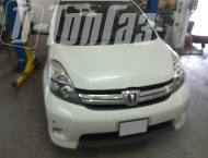 ��� �� Toyota Isis - 